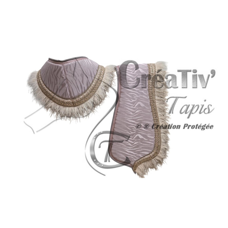 Ensemble tapis de surfaix et collier plumes roses
